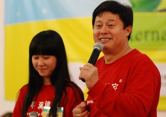 　为什么要选择爱通天下少年演讲家学习动力营?