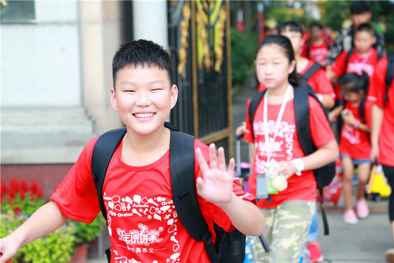 少年演讲家新加坡游学赢