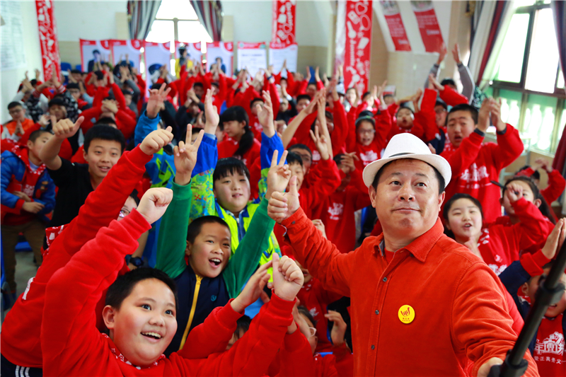 欧爸少年演讲家