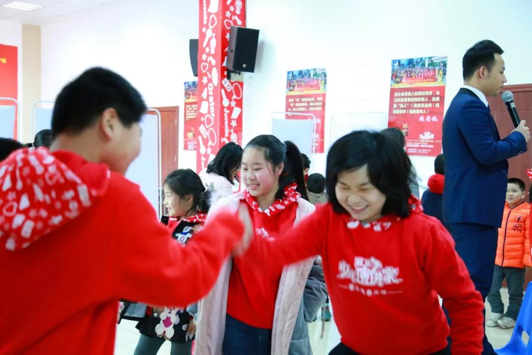 欧爸少年演讲家